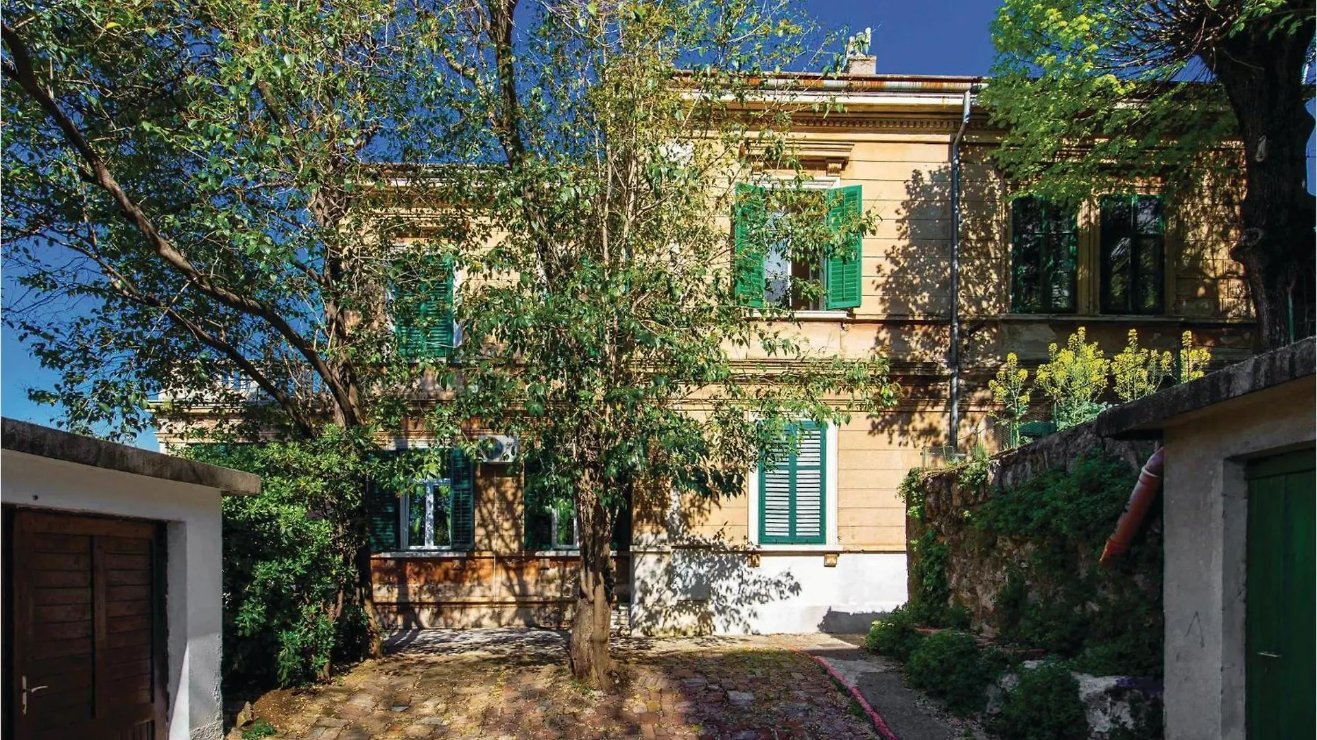 Amazing Apartment In Rijeka With Wifi 0*,  クロアチア