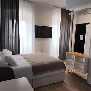 Agostini - With Self Check-in - Paid Parking Inside Rijeka